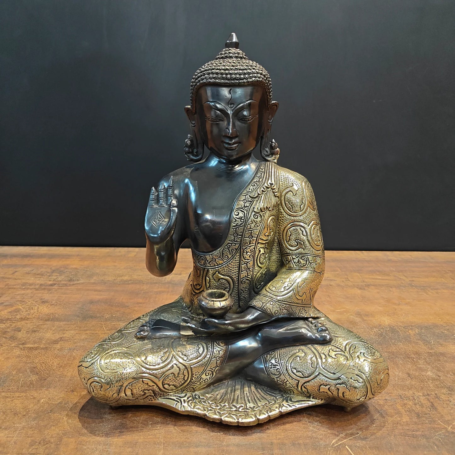ब्रासोरा® वृंदावन वेणुगोपाल कृष्ण पीतल की प्रतिमा मोर के साथ | एंटीक नीला और सुनहरा रंग | ऊँचाई 20 इंच