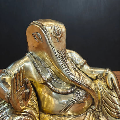 ब्रासोरा® वृंदावन वेणुगोपाल कृष्ण पीतल की प्रतिमा मोर के साथ | एंटीक नीला और सुनहरा रंग | ऊँचाई 20 इंच