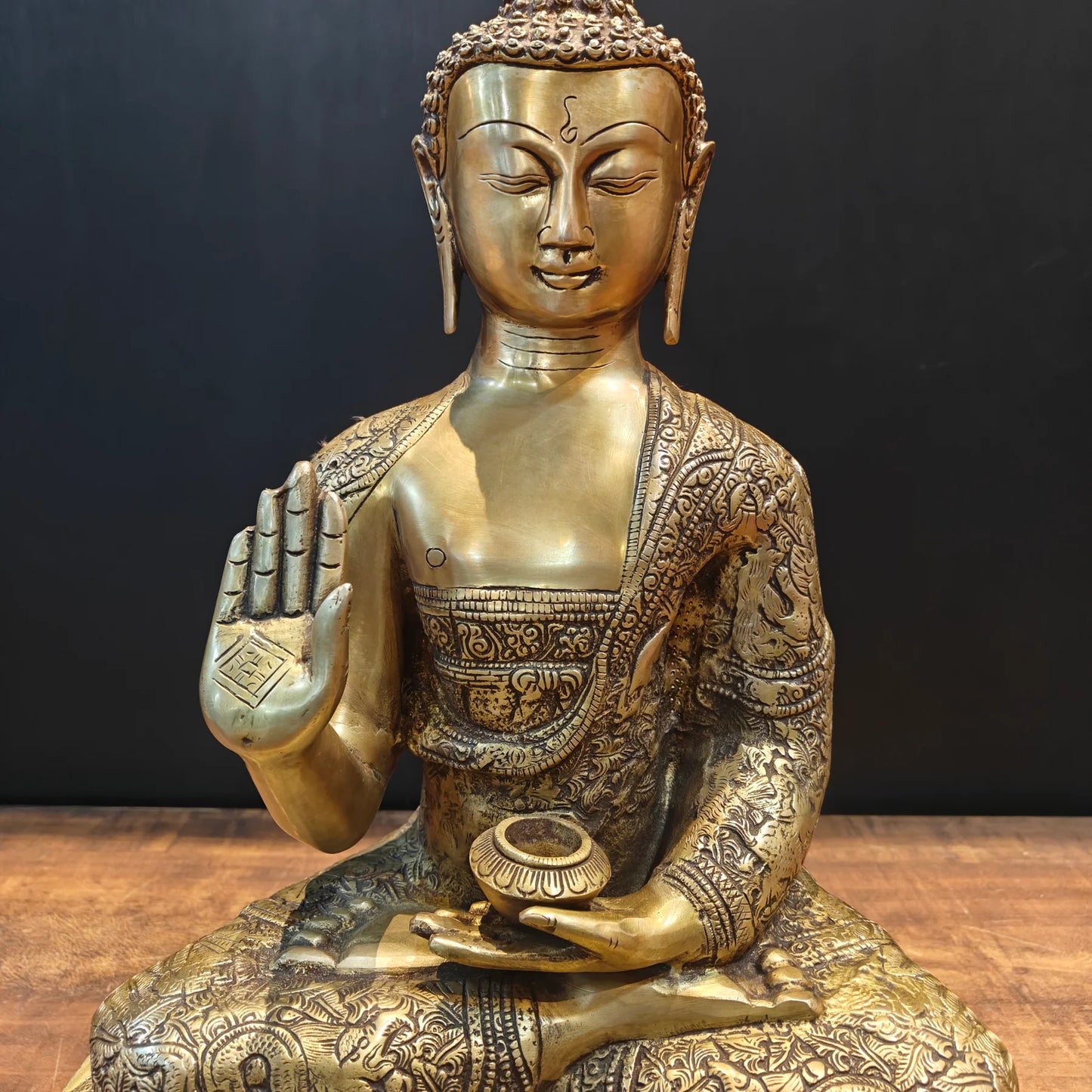Brassaura® Brass Lord Buddha Idol | Premium Handcrafted Seated Buddha Statue | Antique Finish | Home Temple, Meditation Room, Living Room & Spiritual Décor | Height 23 Inches | 17 Kg