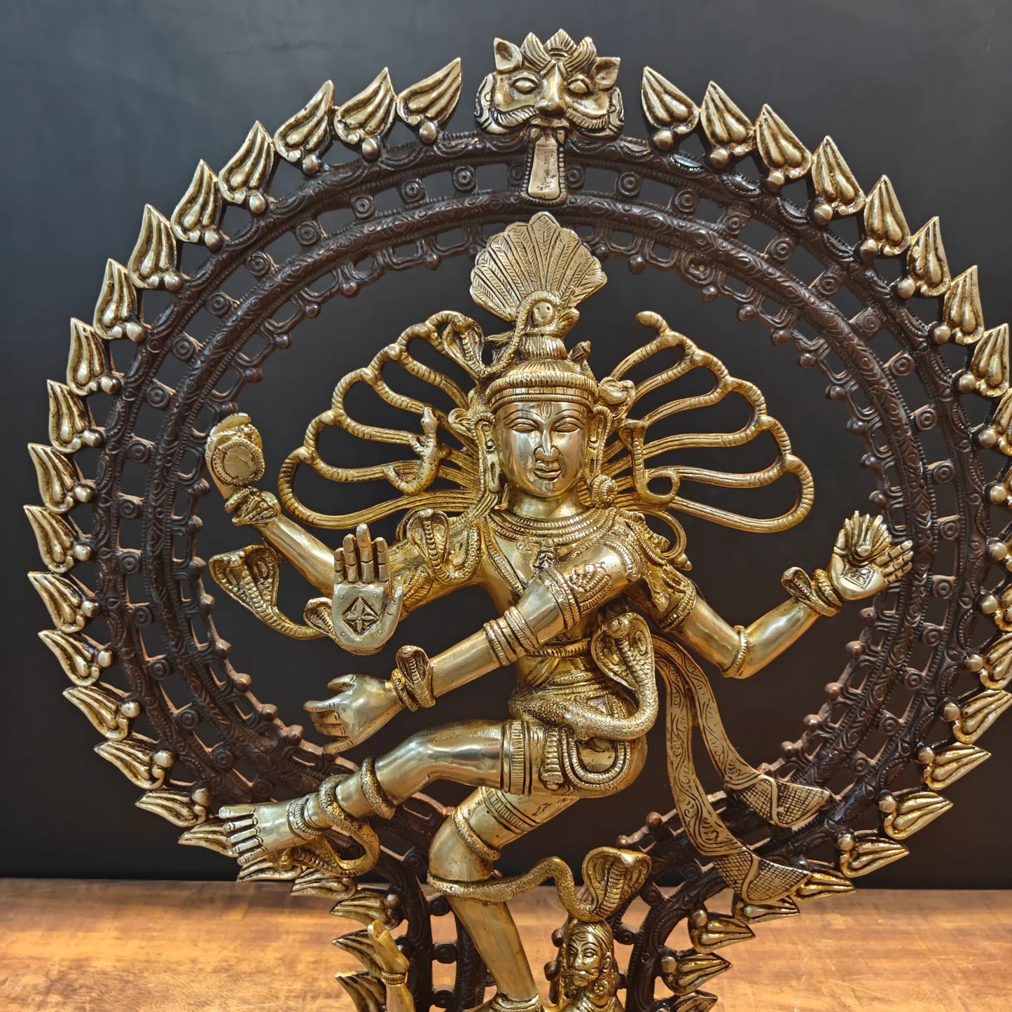 Brassaura® Brass Nataraja Statue | Lord Shiva Dancing in Cosmic Tandava | Handcrafted Brass Sculpture for Home Temple, Pooja Room & Spiritual Décor | Height 28 Inches | 19 Kg