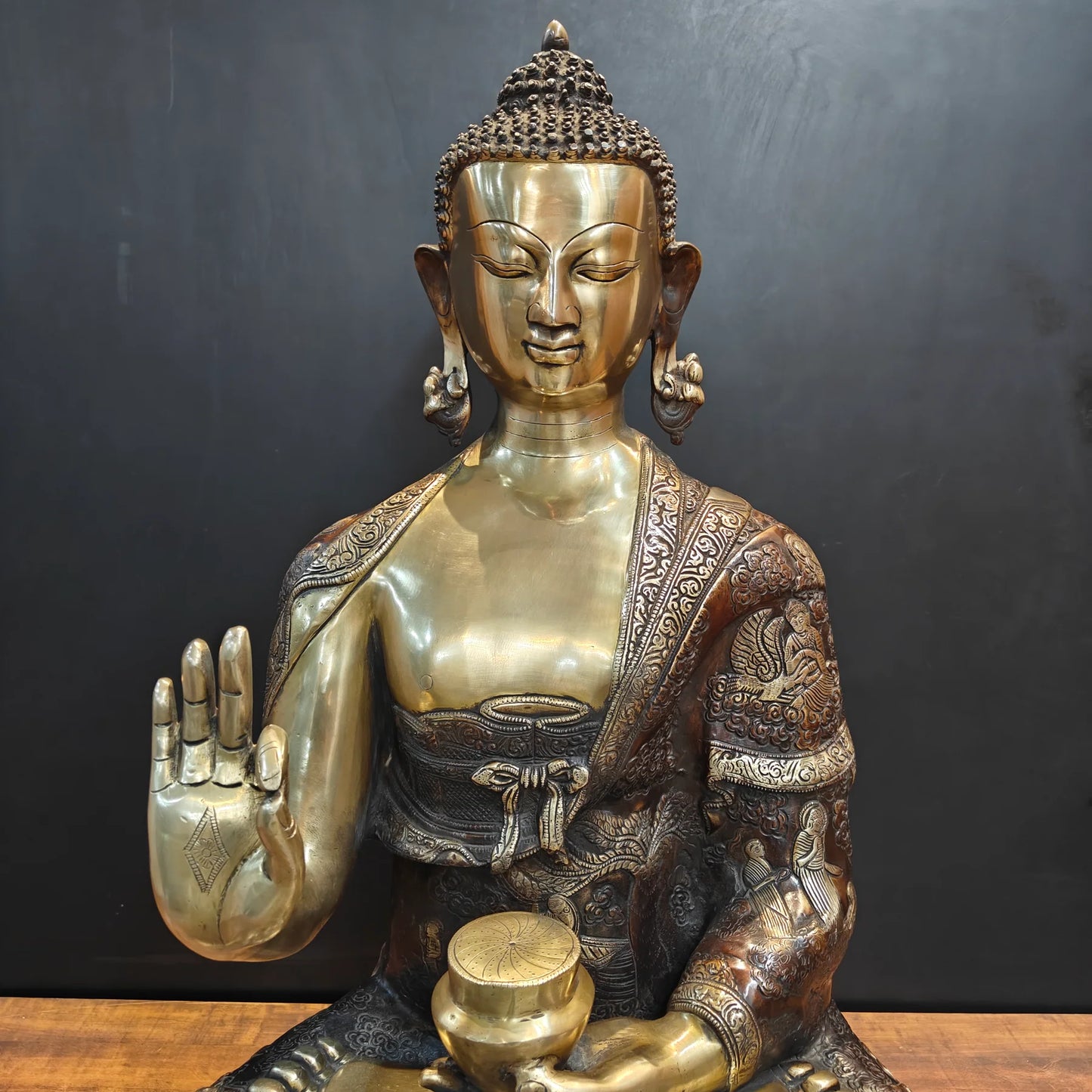 ब्रासोरा® वृंदावन वेणुगोपाल कृष्ण पीतल की प्रतिमा मोर के साथ | एंटीक नीला और सुनहरा रंग | ऊँचाई 20 इंच