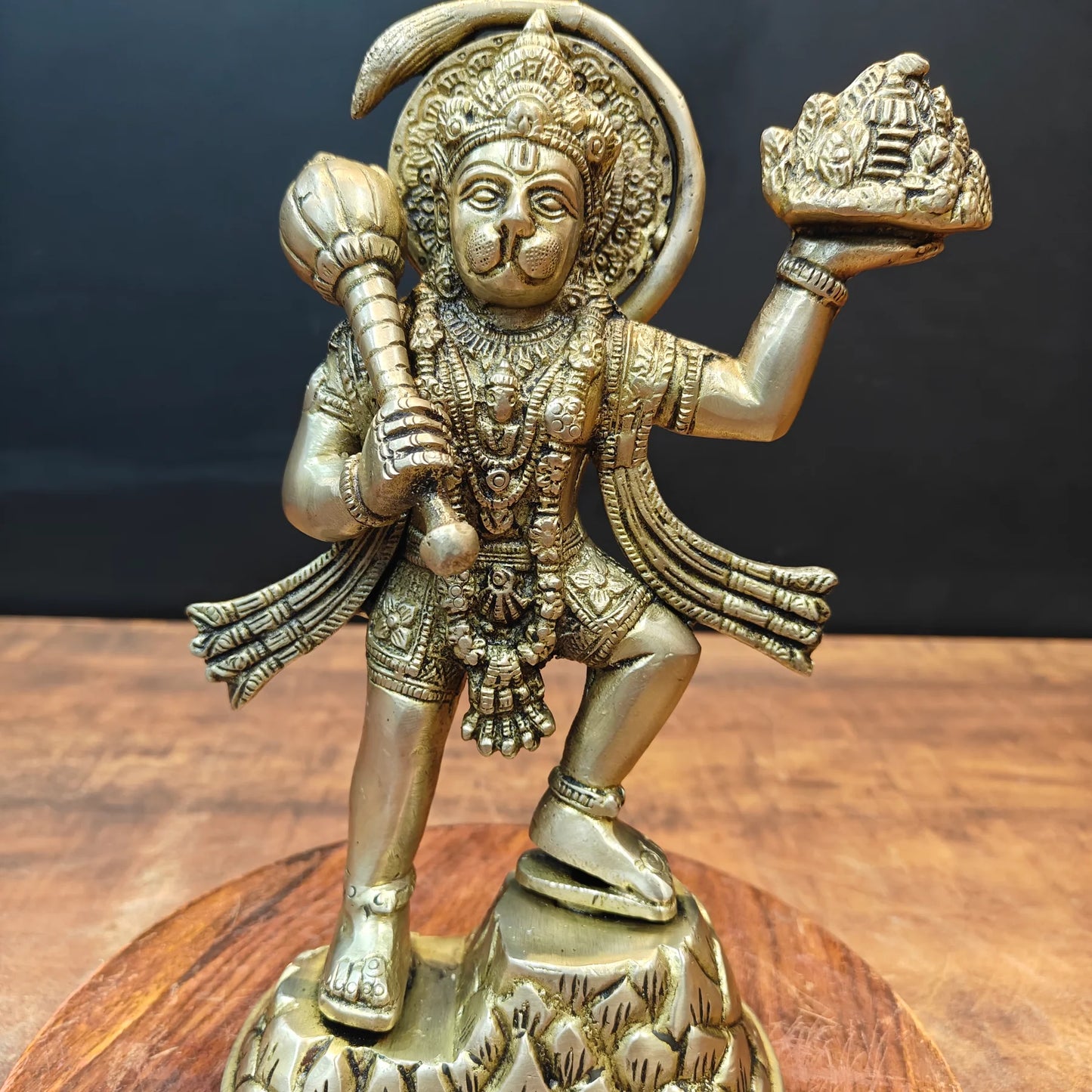 Brassaura® Brass Lord Hanuman Idol | Veer Hanuman Carrying Sanjeevani Mountain with Gada | Sacred Brass Sculpture for Home Temple, Spiritual Décor & Gifting | 9 Inches | 1.9 KgV