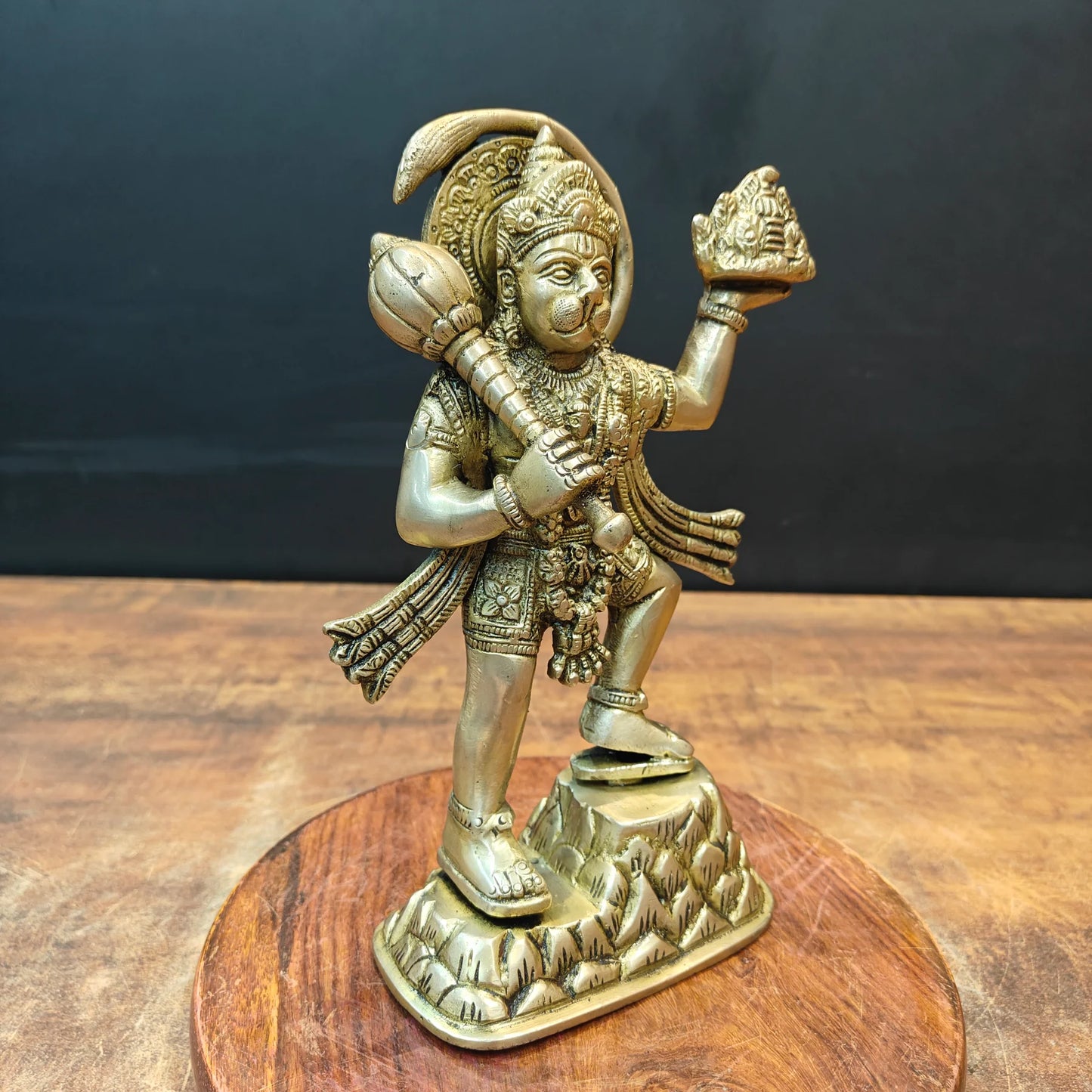 Brassaura® Brass Lord Hanuman Idol | Veer Hanuman Carrying Sanjeevani Mountain with Gada | Sacred Brass Sculpture for Home Temple, Spiritual Décor & Gifting | 9 Inches | 1.9 KgV