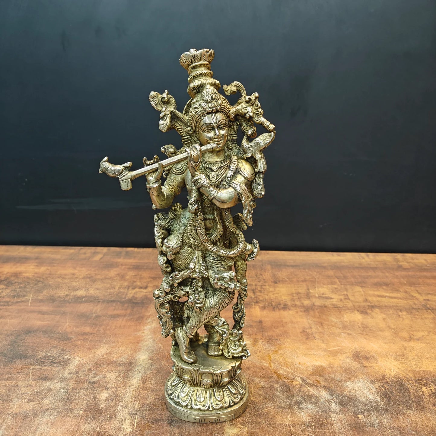Brassaura® Brass Lord Krishna Playing Flute Statue | Handcrafted Standing Krishna Murti for Home Temple, Spiritual Décor & Gifting | 14 Inches | 4.4 Kg