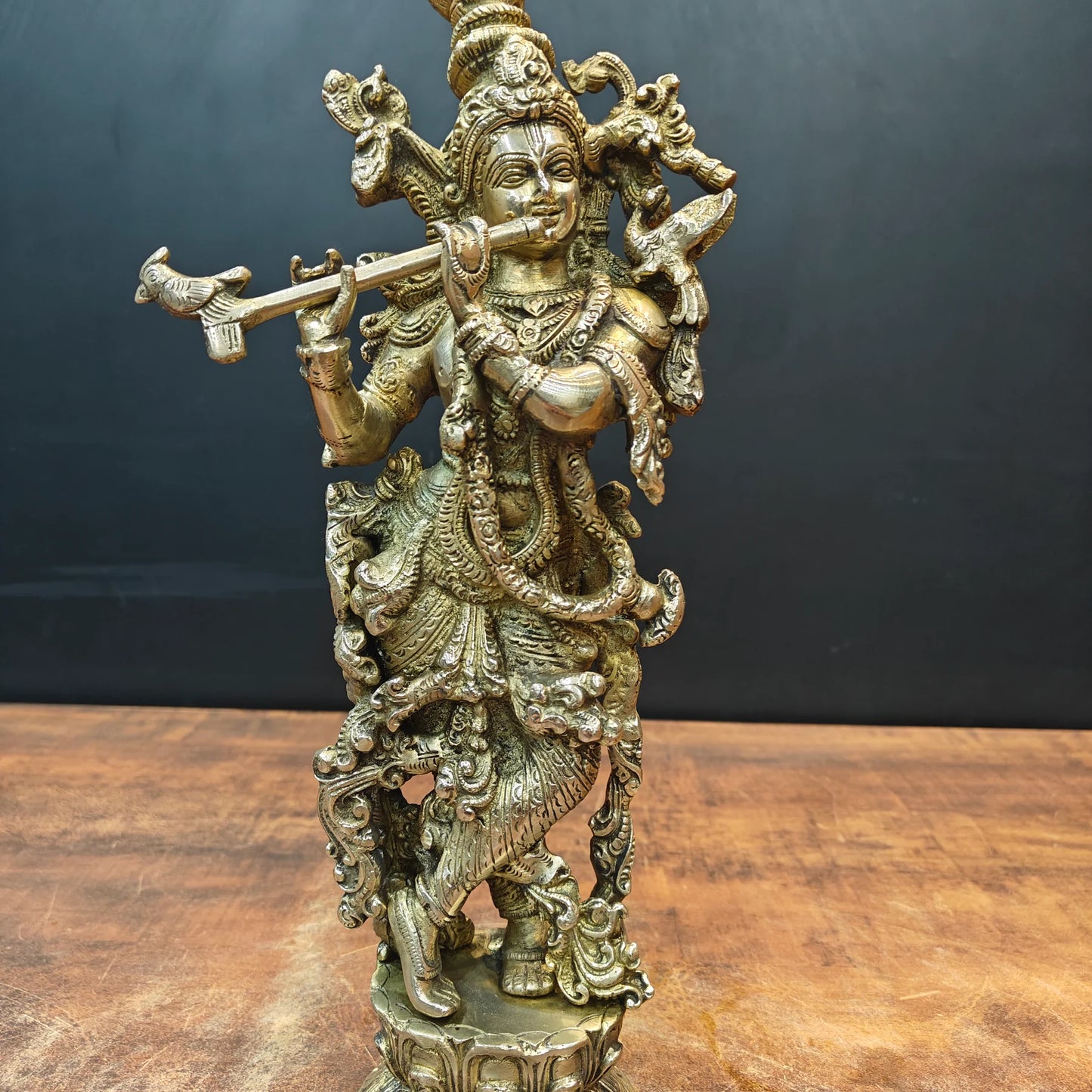 Brassaura® Brass Lord Krishna Playing Flute Statue | Handcrafted Standing Krishna Murti for Home Temple, Spiritual Décor & Gifting | 14 Inches | 4.4 Kg