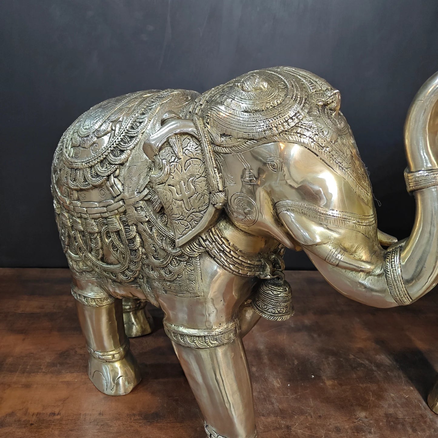 Brassaura® Pair of Decorative Brass Elephants | Symbol of Strength, Prosperity & Good Fortune | Height 22 Inches & Weight 70 Kgs