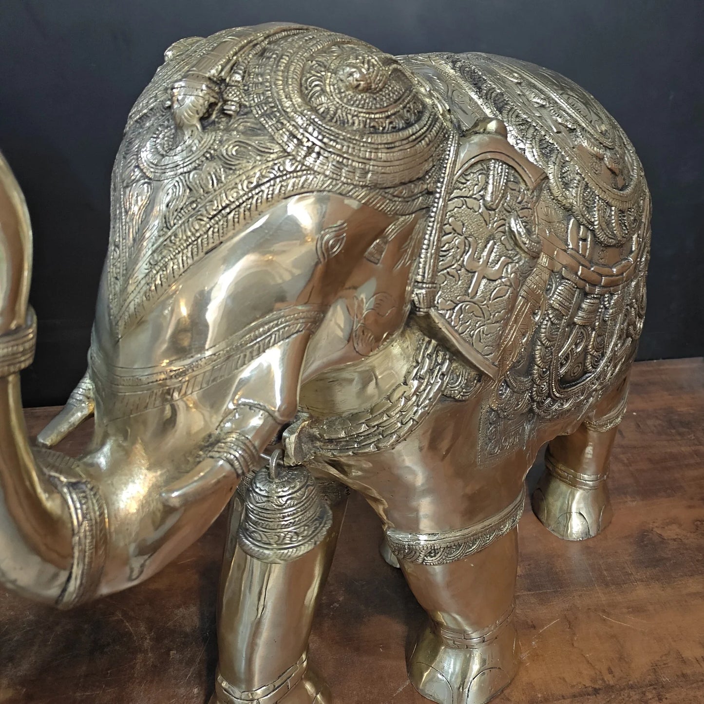 Brassaura® Pair of Decorative Brass Elephants | Symbol of Strength, Prosperity & Good Fortune | Height 22 Inches & Weight 70 Kgs