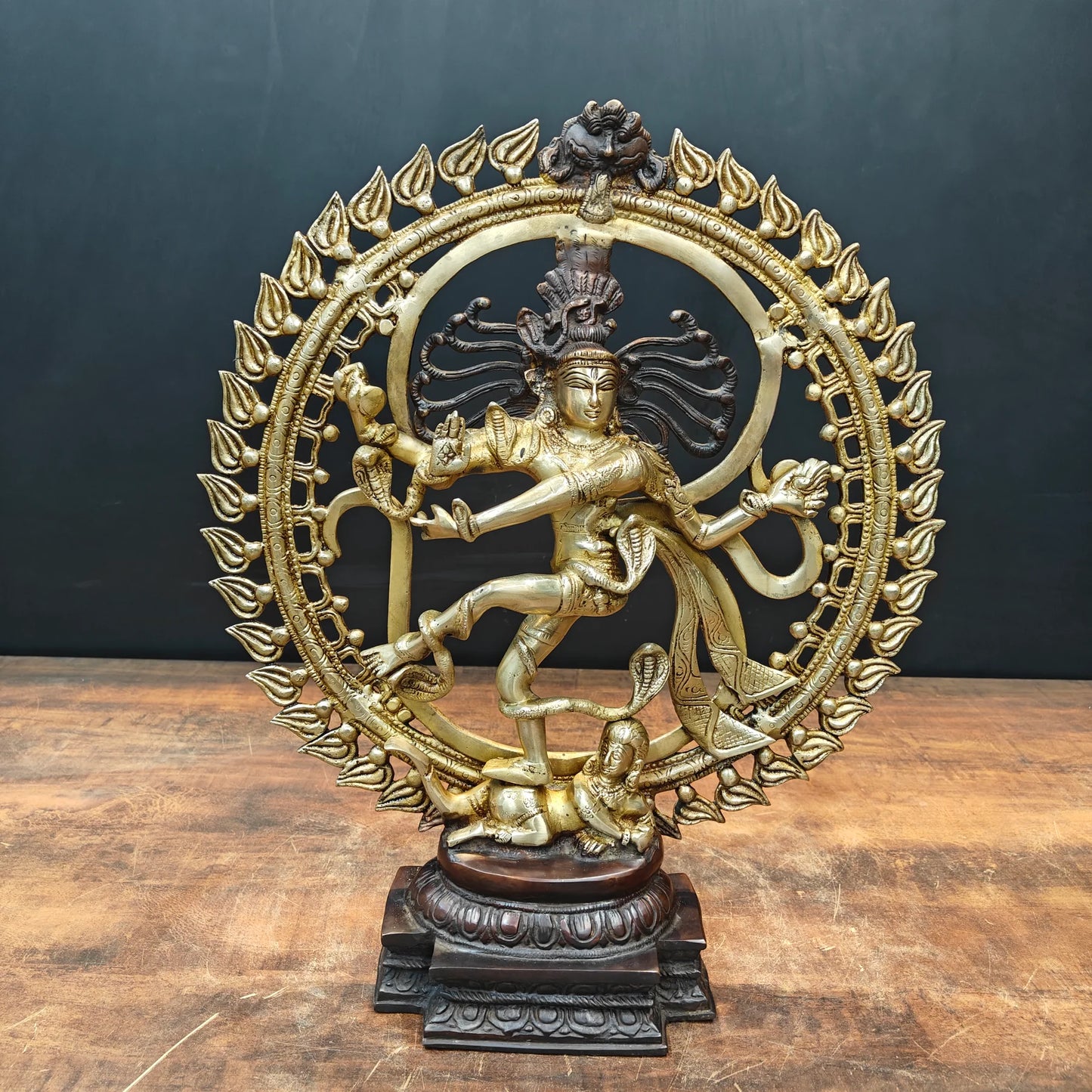 Brassaura® Brass Nataraja Statue | Lord Shiva Dancing in Cosmic Tandava | Handcrafted Brass Idol for Home Temple, Spiritual Décor & Gifting | 19.5 Inches | 8.5 Kg