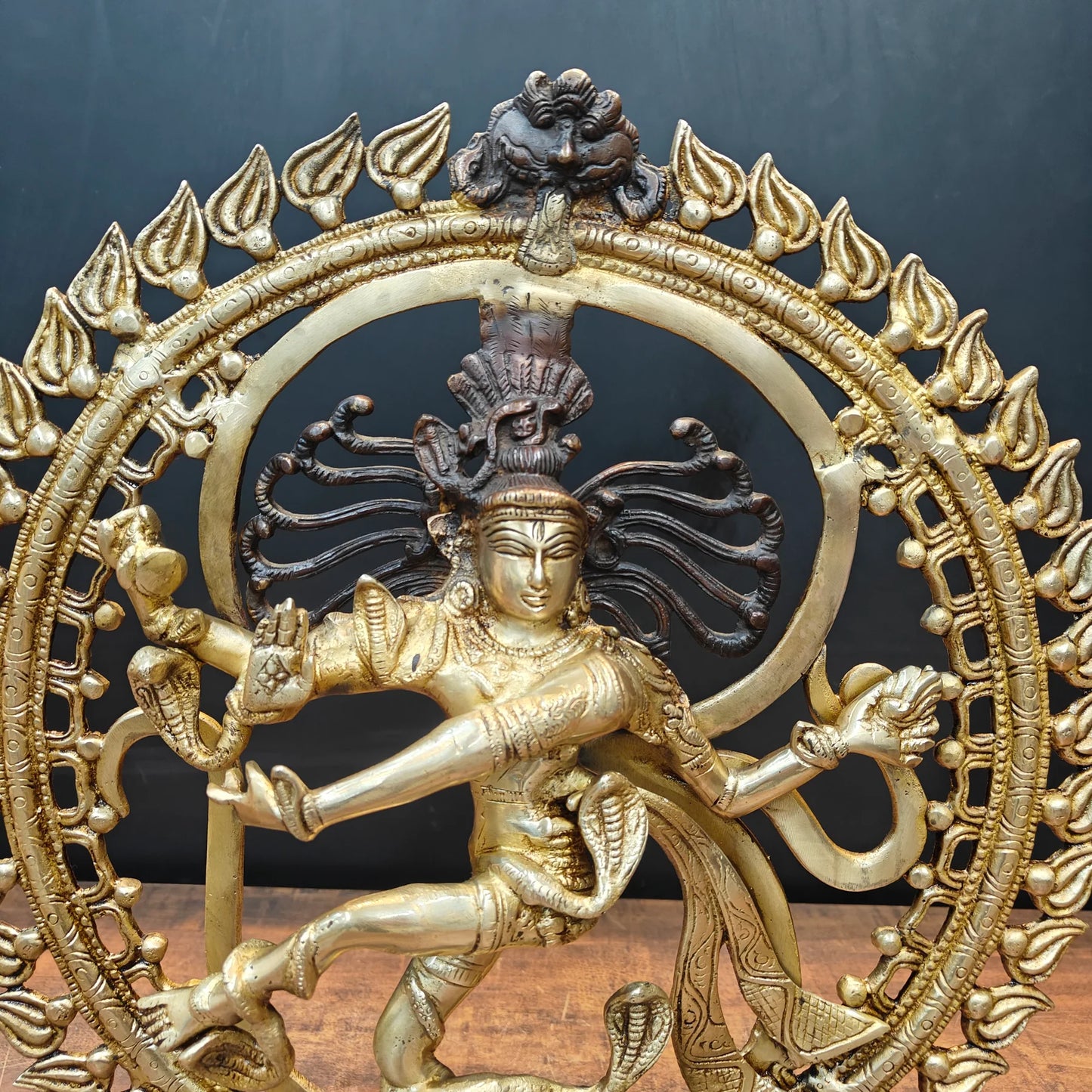Brassaura® Brass Nataraja Statue | Lord Shiva Dancing in Cosmic Tandava | Handcrafted Brass Idol for Home Temple, Spiritual Décor & Gifting | 19.5 Inches | 8.5 Kg