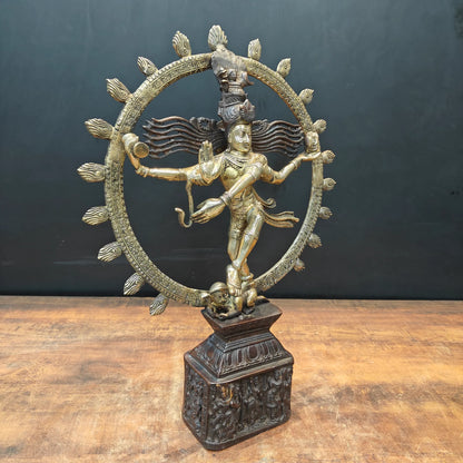 Brassaura® Brass Nataraja Idol with Prabhavali | Handcrafted Dancing Lord Shiva Statue | Premium Brass Shiva Murti for Home Temple, Spiritual Décor & Gifting | 22.5 Inches | 11 Kg