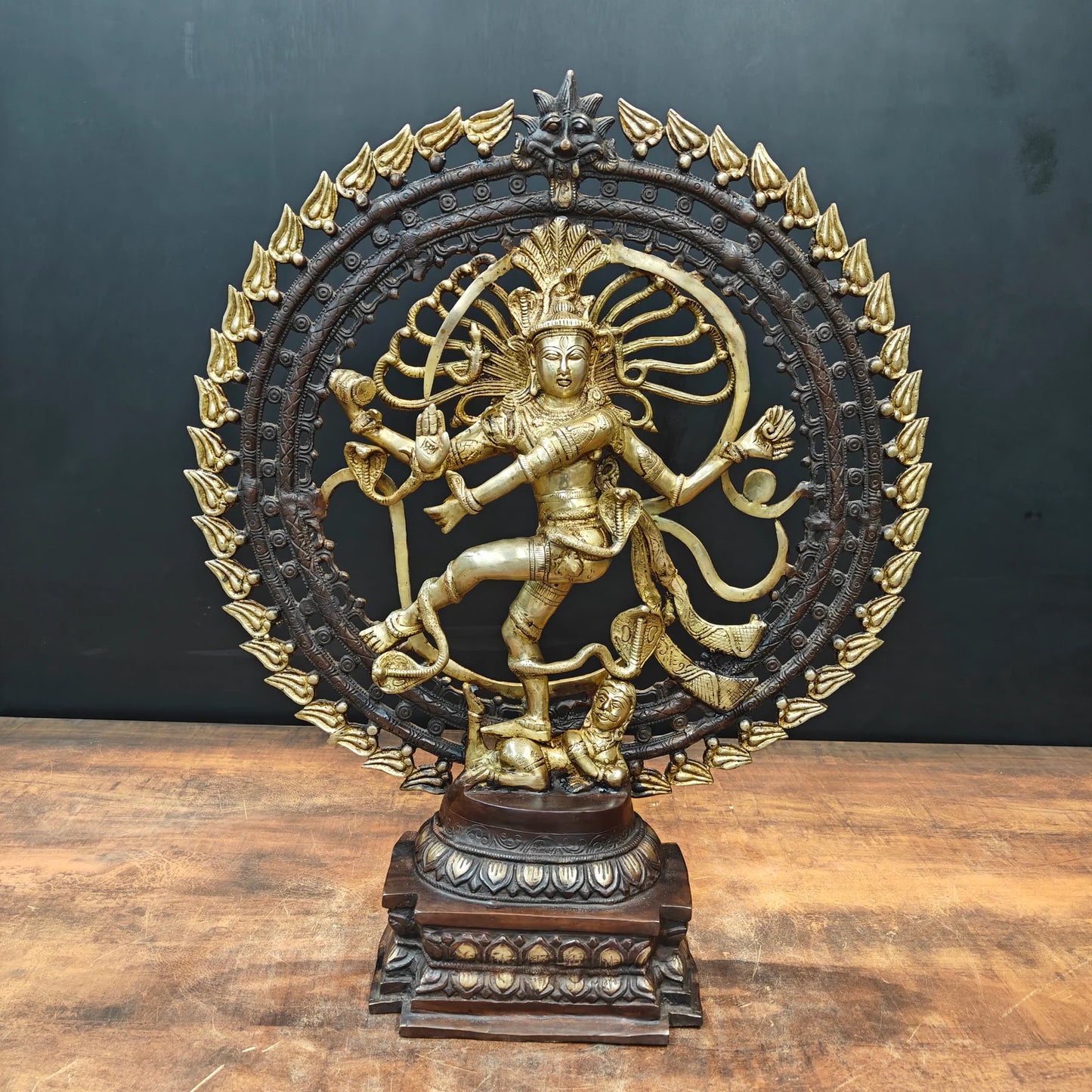 Brassaura® Brass Nataraja Statue | Lord Shiva Nataraja Dancing Idol with Prabhamandala | Premium Brass Spiritual Home Temple & Living Room Décor | Height 26 Inches | 16 Kg
