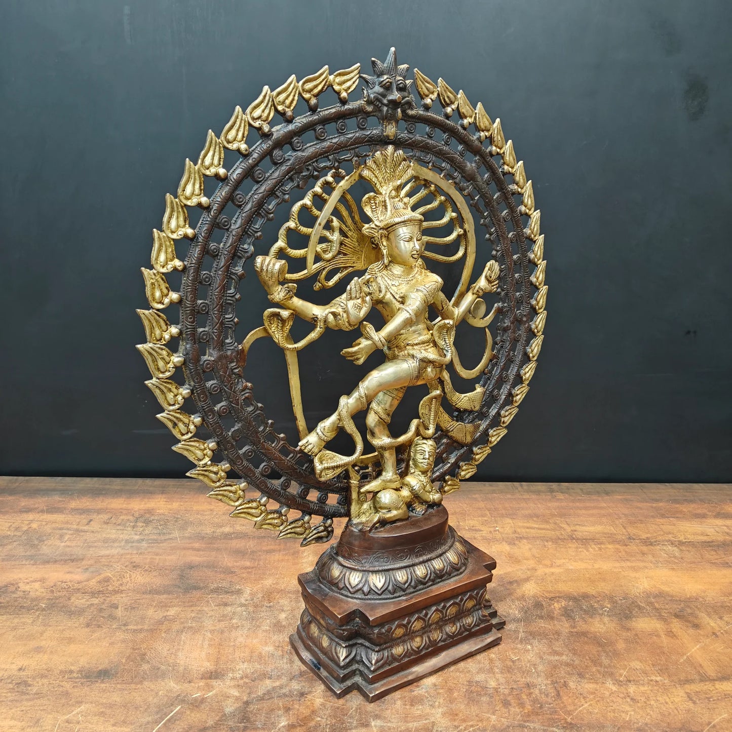 Brassaura® Brass Nataraja Statue | Lord Shiva Nataraja Dancing Idol with Prabhamandala | Premium Brass Spiritual Home Temple & Living Room Décor | Height 26 Inches | 16 Kg