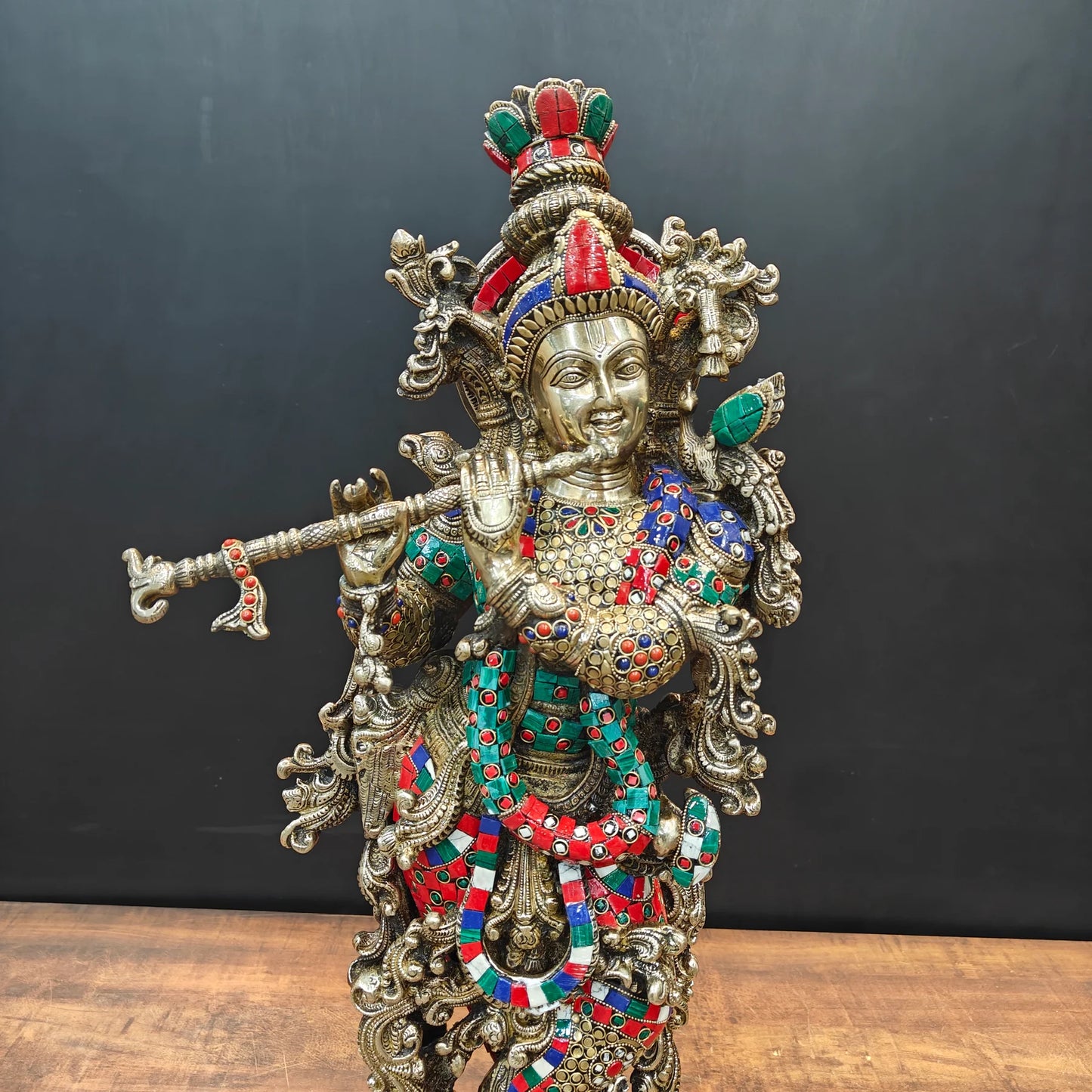 ब्रासोरा® वृंदावन वेणुगोपाल कृष्ण पीतल की प्रतिमा मोर के साथ | एंटीक नीला और सुनहरा रंग | ऊँचाई 20 इंच