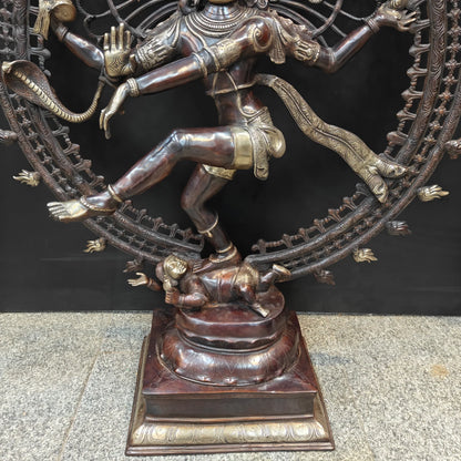 Brassaura® Brass Nataraja Statue | Lord Shiva Nataraj Dancing Idol with Prabhavali | Handcrafted Premium Brass Murti for Home Temple, Spiritual Décor & Gifting | 48 Inches | 55 Kg