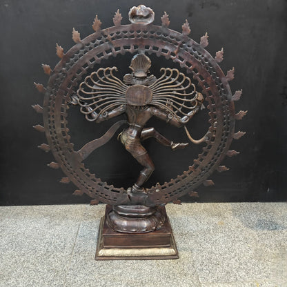 Brassaura® Brass Nataraja Statue | Lord Shiva Nataraj Dancing Idol with Prabhavali | Handcrafted Premium Brass Murti for Home Temple, Spiritual Décor & Gifting | 48 Inches | 55 Kg