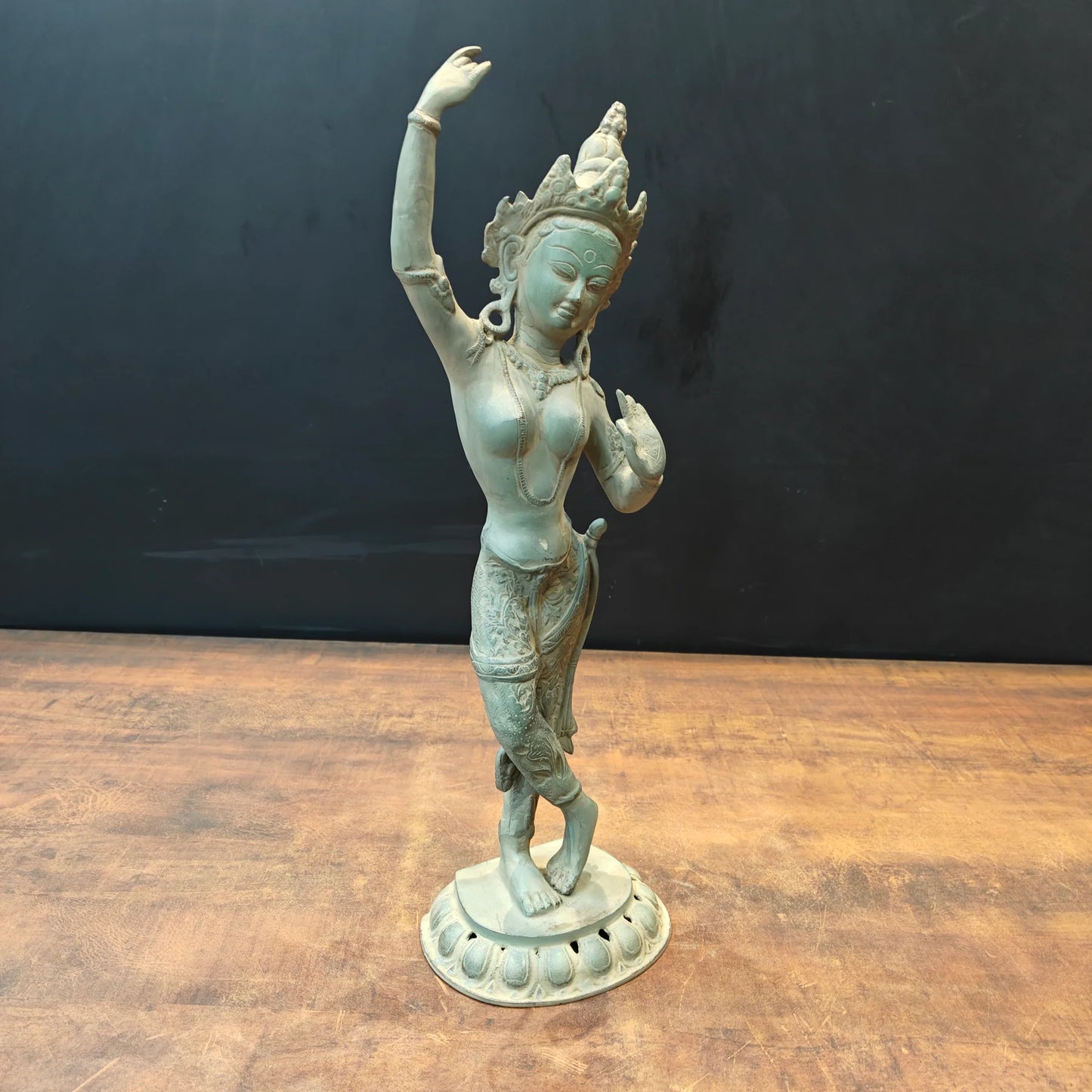 Brassaura® Brass Dancing Tara Statue | Handcrafted Goddess Tara Sculpture | Antique Brass Spiritual Home Décor Showpiece | Meditation & Temple Décor | Height 19.5 Inches | 4 Kg