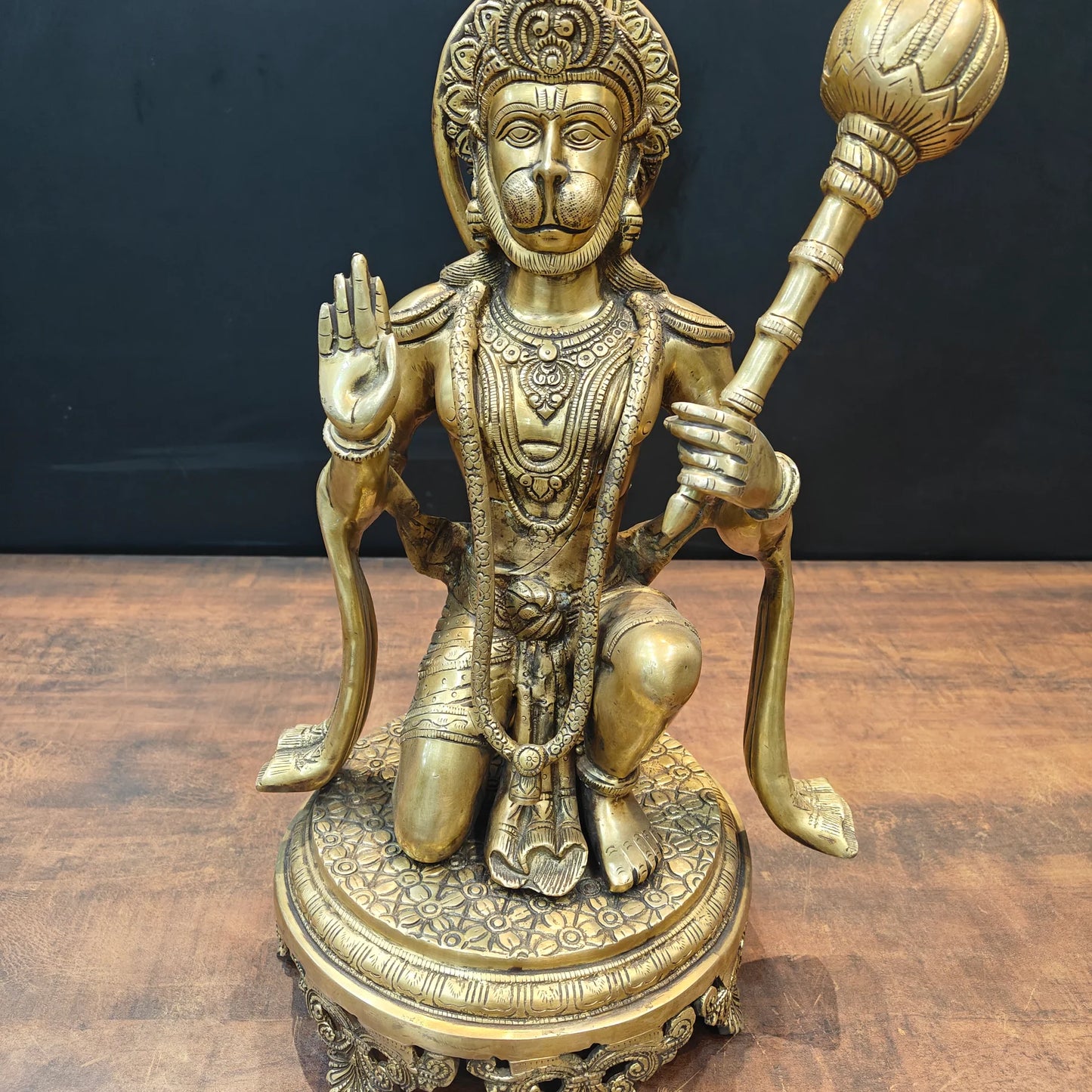 Brassaura® Brass Kneeling Hanuman Statue | Handcrafted Lord Hanuman Idol with Gada for Home Temple, Office & Spiritual Décor | 19 Inches | 15 Kg