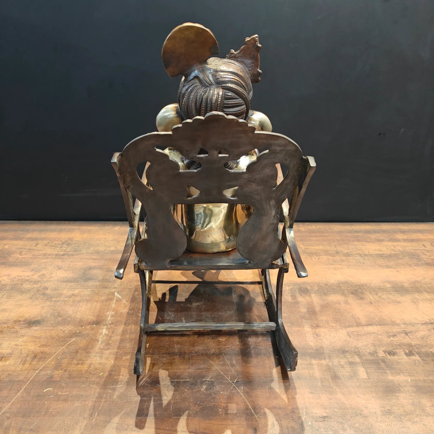 Brassaura® Brass Lord Ganesha Reading Book on Rocking Chair Statue | Handcrafted Ganesh Idol for Home Temple, Office & Study Room Décor | 23 Inches | 27 Kg