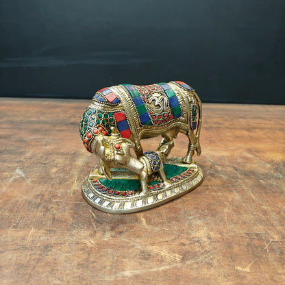 Brassaura® Brass Kamdhenu Cow with Calf Idol | Handcrafted Sacred Gau Mata Statue for Home Temple, Pooja Room & Vastu Décor | 6 Inches | 2.3 Kg