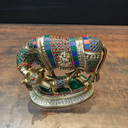 Brassaura® Brass Kamdhenu Cow with Calf Idol | Meenakari Kamdhenu Gau Mata Murti | Sacred Brass Statue for Home Temple, Pooja Room & Spiritual Décor | 7 Inches | 3.8 Kg