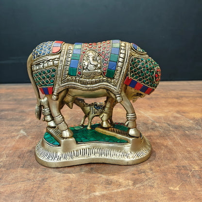Brassaura® Brass Kamdhenu Cow with Calf Idol | Meenakari Kamdhenu Gau Mata Murti | Sacred Brass Statue for Home Temple, Pooja Room & Spiritual Décor | 7 Inches | 3.8 Kg