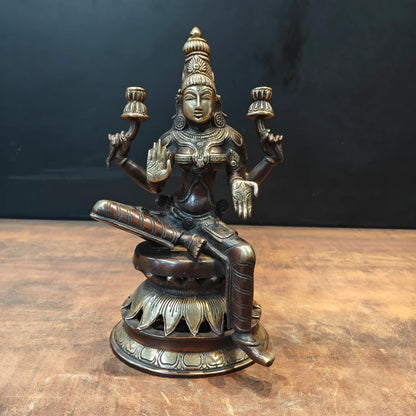 Brassaura® Brass Goddess Lakshmi Sitting on Lotus Oil Lamp Idol | Handmade Brass Lakshmi Deepam for Home Temple, Pooja Room & Spiritual Décor | 12 Inches | 4 Kg