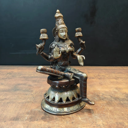 Brassaura® Brass Goddess Lakshmi Sitting on Lotus Oil Lamp Idol | Handmade Brass Lakshmi Deepam for Home Temple, Pooja Room & Spiritual Décor | 12 Inches | 4 Kg