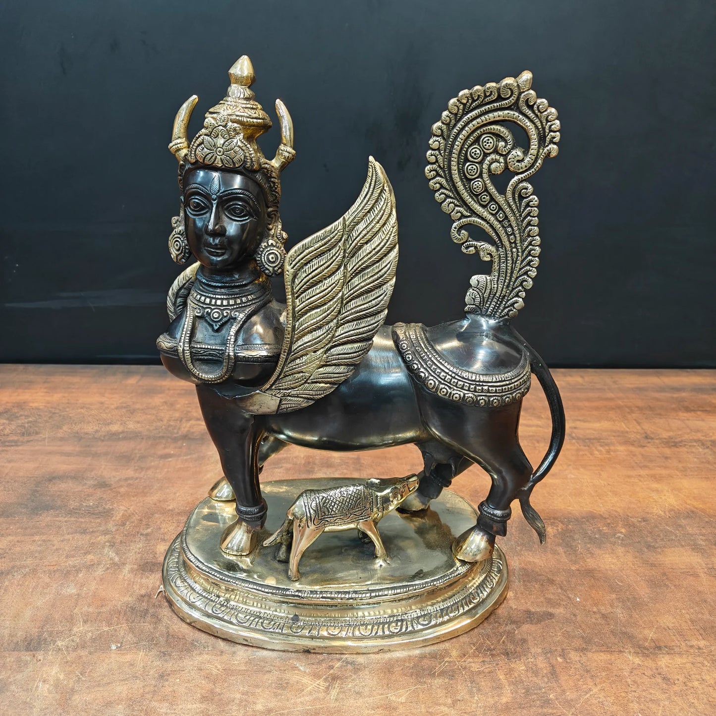 Brassaura® Brass Kamadhenu Cow Idol with Divine Female Face & Calf | Sacred Kamdhenu Gau Mata Statue | Handcrafted Brass Sculpture for Home Temple, Vastu, Spiritual Décor & Gifting | 15.5 Inches | 12.5 Kg