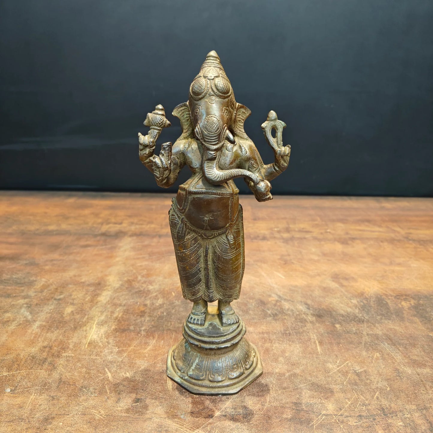 Brassaura® Brass Standing Lord Ganesha Idol | Handcrafted Ganpati Brass Murti for Home Temple, Pooja Room, Vastu, Spiritual Décor & Gifting | 10 Inches | 2.5 Kg