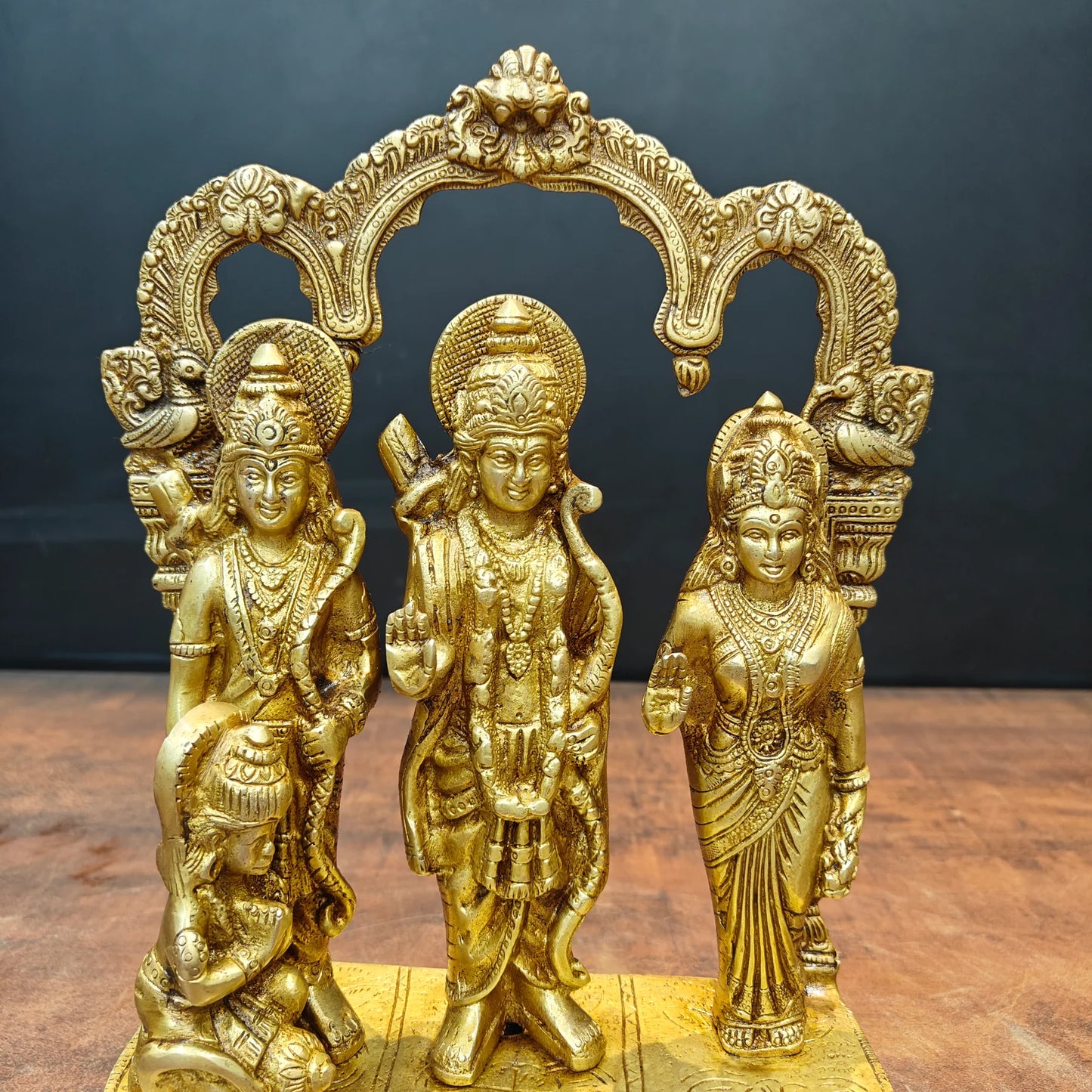 Brassaura® Brass Ram Darbar Idol with Lord Rama, Sita, Lakshman & Hanuman | Handcrafted Brass Murti for Home Temple, Pooja Room, Spiritual Décor & Gifting | 12 Inches | 4 Kg