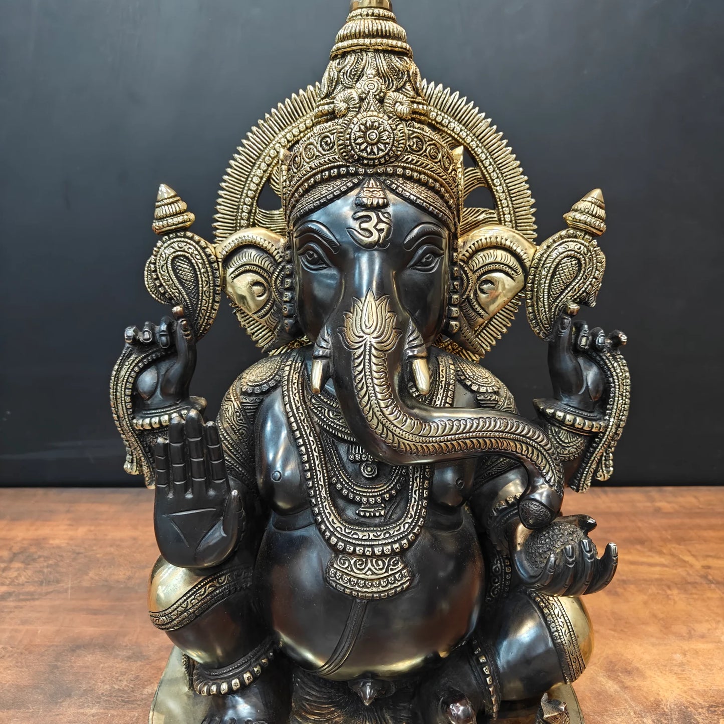 Brassaura® Seated Lord Ganesha Brass Statue | Divine Handcrafted Sculpture | Height 20 Inches & Weight 23 Kgs