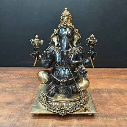 ब्रासोरा® वृंदावन वेणुगोपाल कृष्ण पीतल की प्रतिमा मोर के साथ | एंटीक नीला और सुनहरा रंग | ऊँचाई 20 इंच