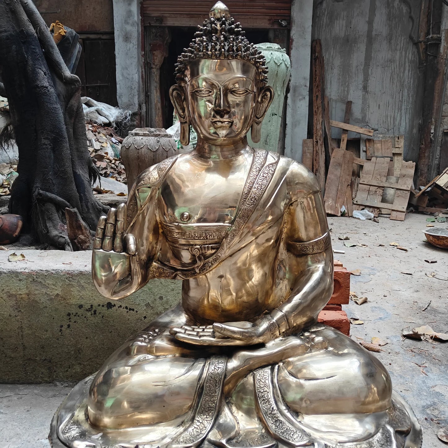 Brassaura® Meditating Buddha Brass Statue | Handcrafted Sacred Art | Height 47 Inches & Weight 92.5 Kgs