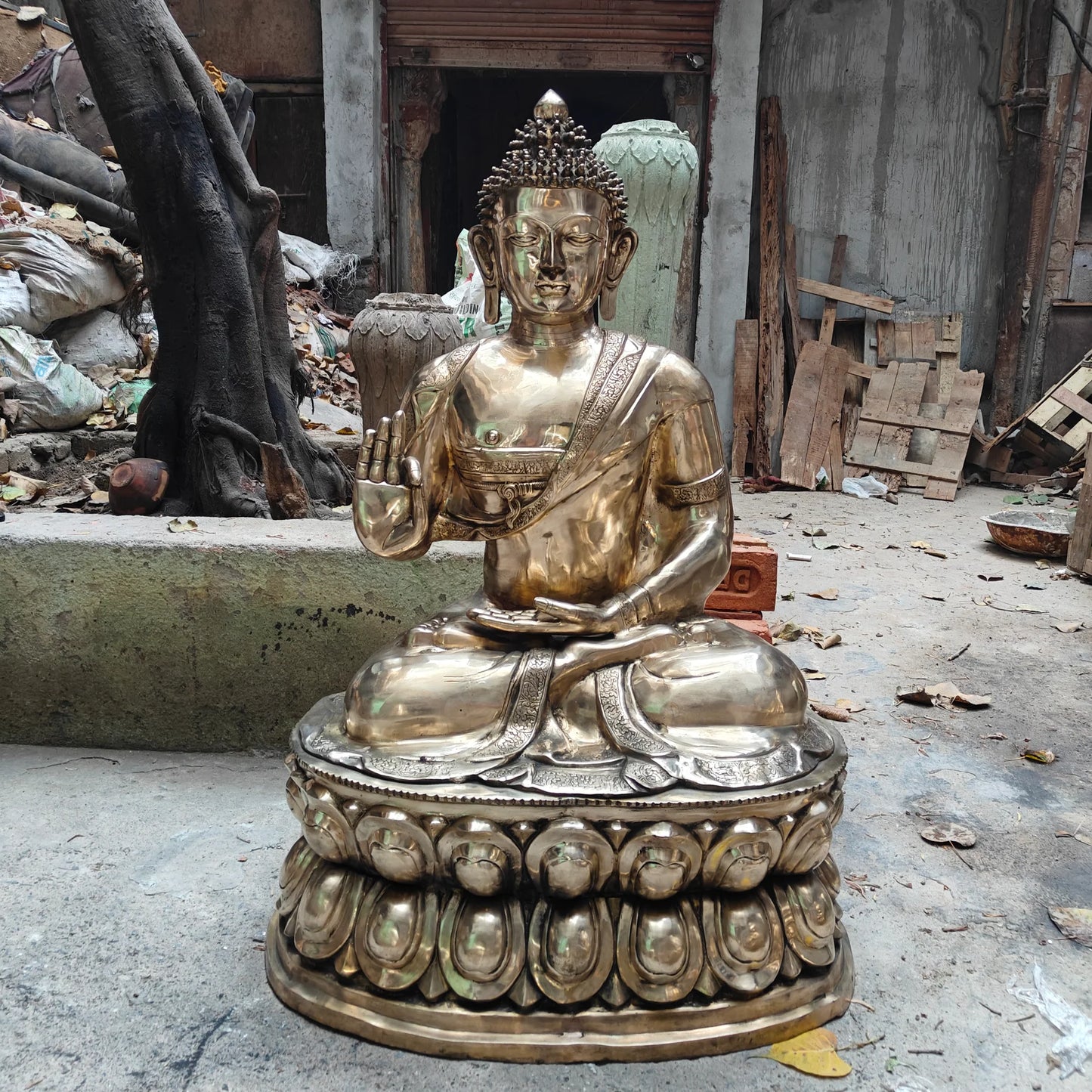 Brassaura® Meditating Buddha Brass Statue | Handcrafted Sacred Art | Height 47 Inches & Weight 92.5 Kgs