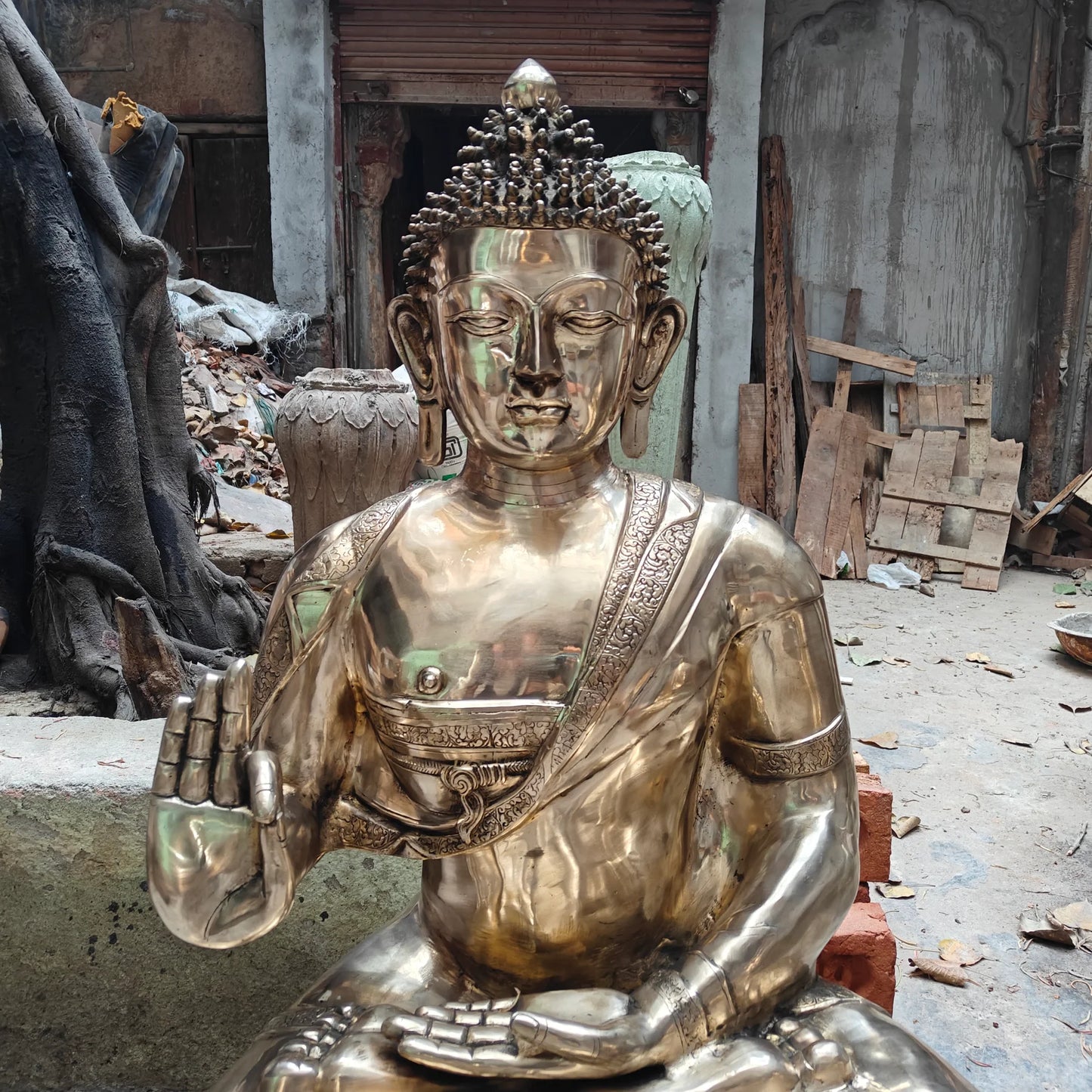 Brassaura® Meditating Buddha Brass Statue | Handcrafted Sacred Art | Height 47 Inches & Weight 92.5 Kgs