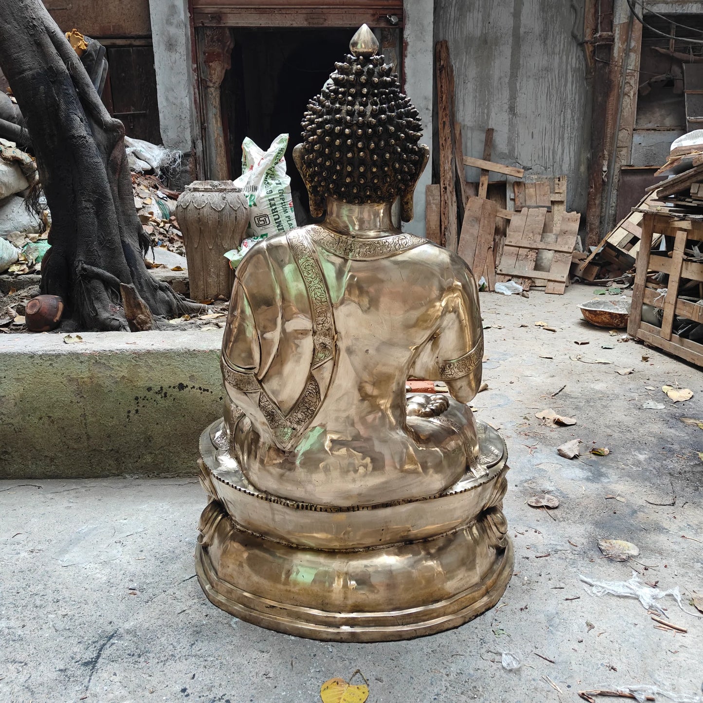 Brassaura® Meditating Buddha Brass Statue | Handcrafted Sacred Art | Height 47 Inches & Weight 92.5 Kgs