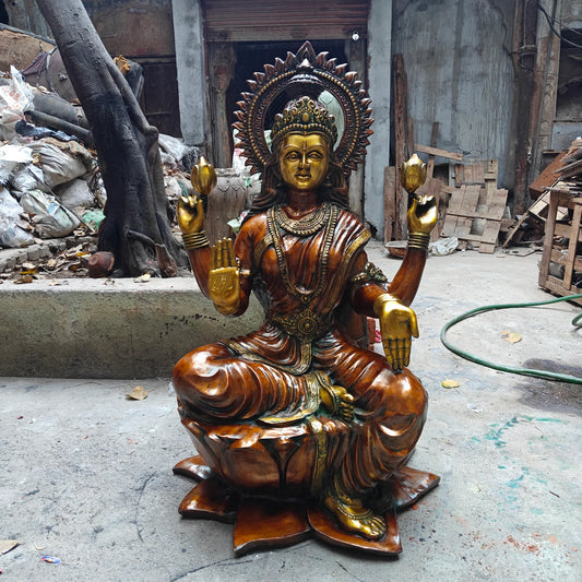 Brassaura® Goddess Lakshmi Brass Statue on Lotus Pedestal | Bestower of Wealth & Prosperity | Height 53 Inches & Weight 145 Kgs