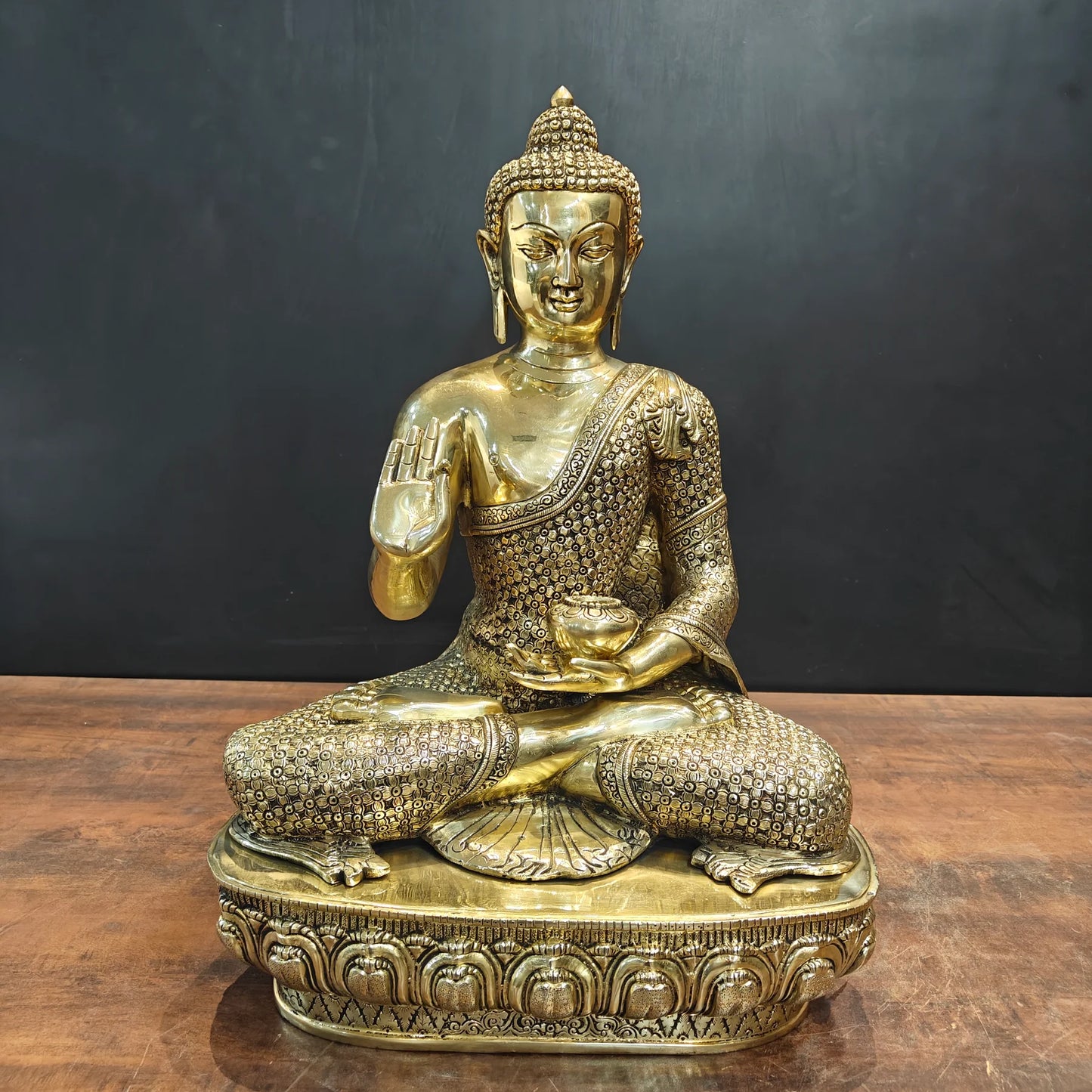 ब्रासोरा® वृंदावन वेणुगोपाल कृष्ण पीतल की प्रतिमा मोर के साथ | एंटीक नीला और सुनहरा रंग | ऊँचाई 20 इंच