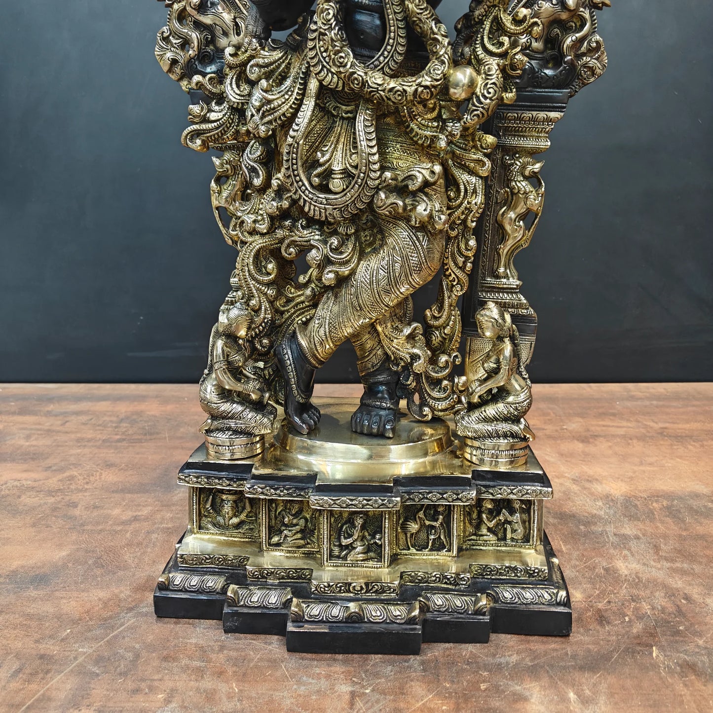 Brassaura® 32 Inch Brass Lord Krishna Statue | Handcrafted Krishna Idol for Home Temple, Pooja Room & Spiritual Décor | Antique Finish | 36 Kg