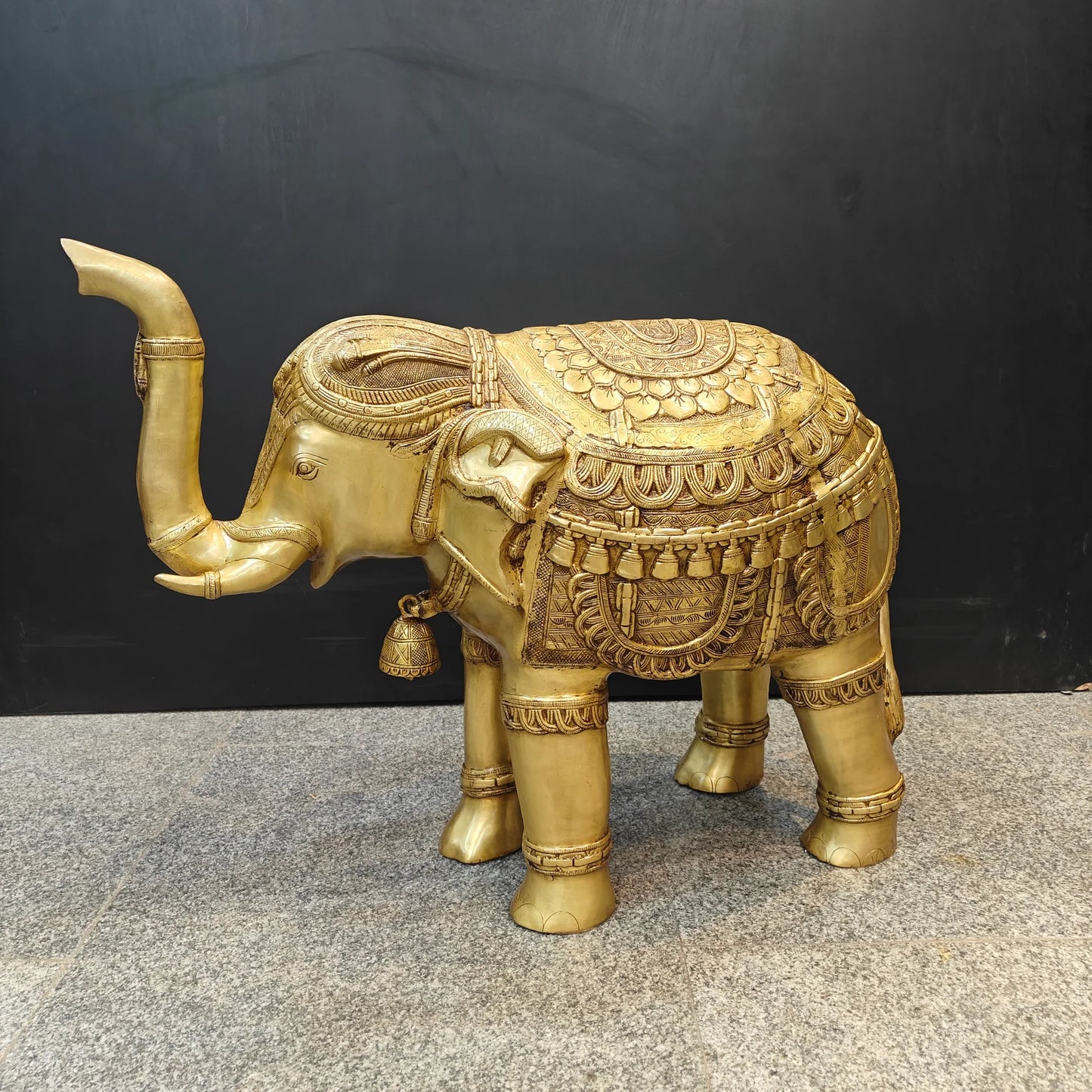 Brassaura® 26 Inch Brass Elephant Statue | Handcrafted Decorative Elephant for Home Entrance, Living Room & Vastu Décor | Antique Finish | 48 Kg