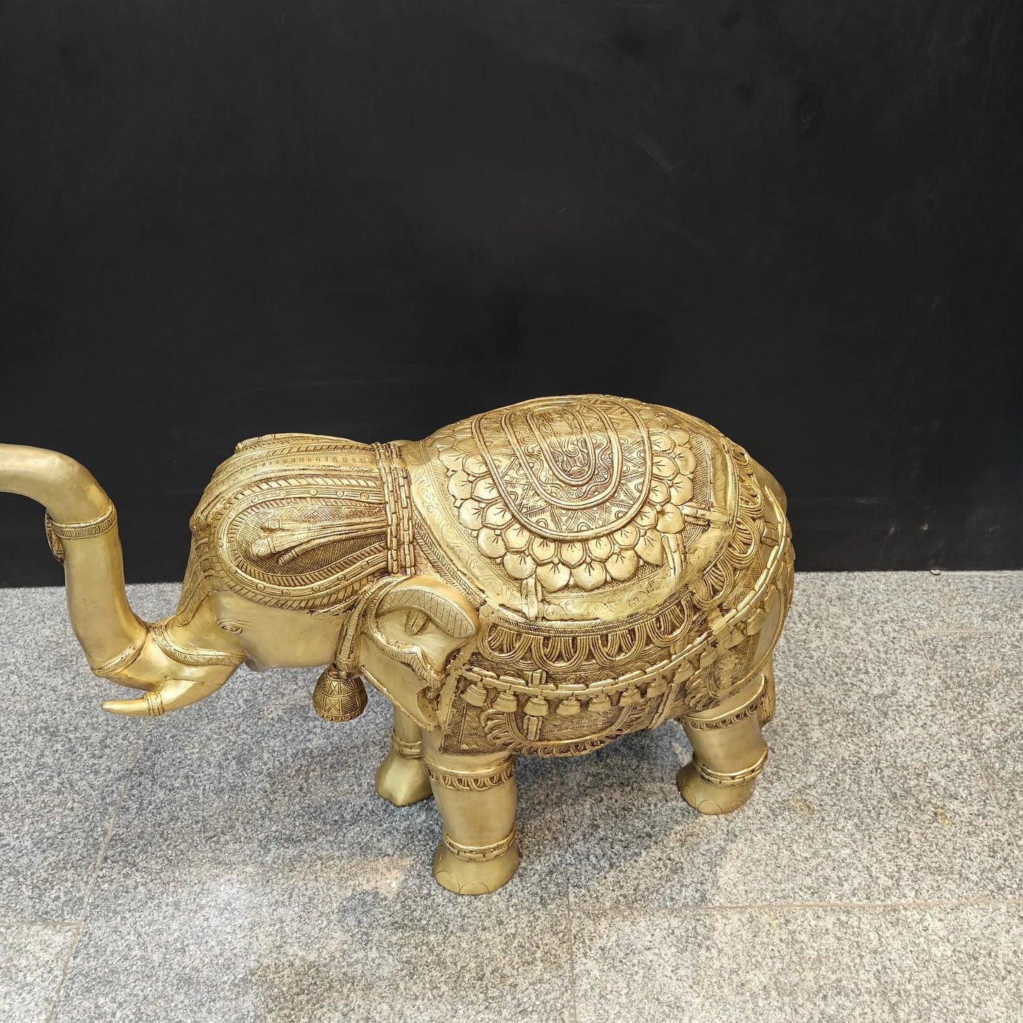 Brassaura® 26 Inch Brass Elephant Statue | Handcrafted Decorative Elephant for Home Entrance, Living Room & Vastu Décor | Antique Finish | 48 Kg