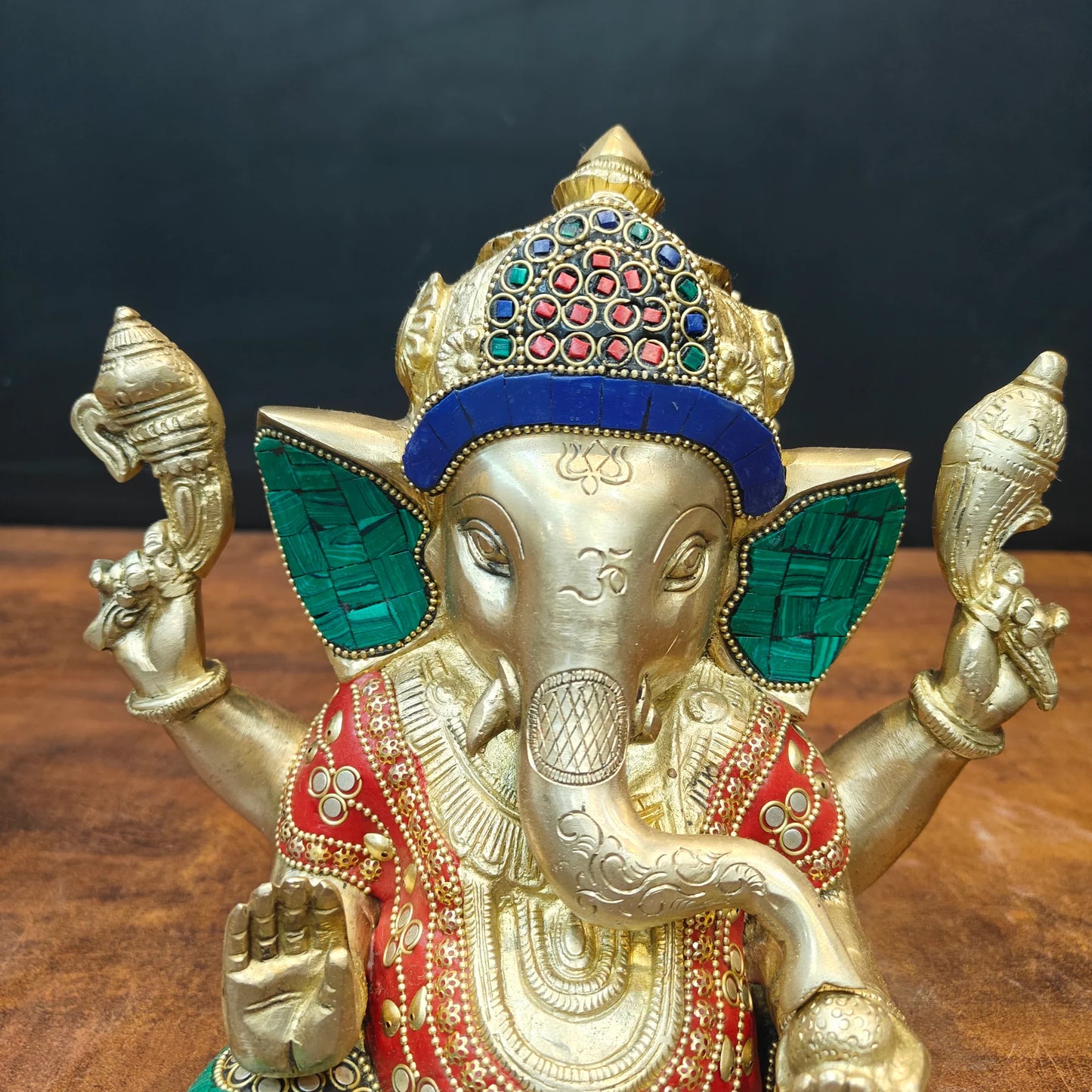 Brassaura® Handcrafted Brass Lord Ganesha Idol with Stone Inlay Work | Premium Ganpati Statue for Home Temple, Living Room & Office Décor | 9 Inches | 5.7 Kg