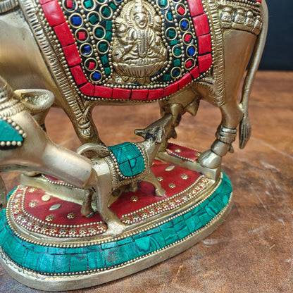 Brassaura® Handmade Brass Kamadhenu Cow with Calf Statue | Inlaid Stone Decorative Idol | Sacred Cow & Calf Murti for Home, Pooja Room, Temple & Vastu | 7 Inch | 3.8 Kg