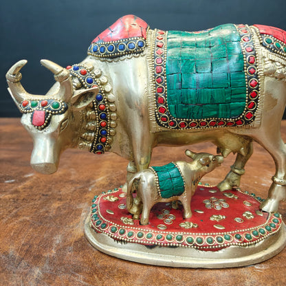Brassaura® Handmade Brass Kamadhenu Cow with Calf Idol | Decorative Stone Inlay Gau Mata Statue for Home Temple, Pooja Room & Vastu | Sacred Brass Cow Murti | 7 Inch | 3.3 Kg