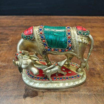 Brassaura® Handmade Brass Kamadhenu Cow with Calf Idol | Decorative Stone Inlay Gau Mata Statue for Home Temple, Pooja Room & Vastu Décor | Sacred Brass Cow Murti | 6 Inch | 2.3 Kg