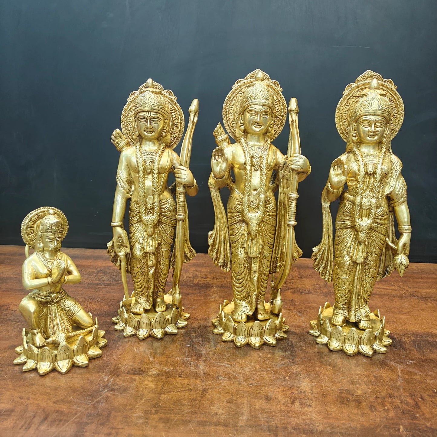 Brassaura® Handmade Brass Ram Darbar Idol Set with Hanuman | Lord Rama, Sita, Lakshman & Hanuman Statue for Home Temple & Pooja Room | Height 17 Inches | 19 Kg