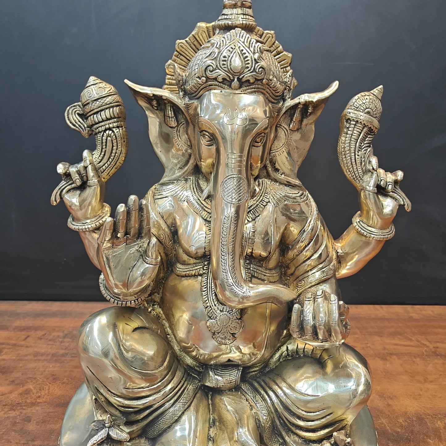 Brassaura® Handcrafted Brass Lord Ganesha Idol | Premium Ganpati Statue for Home Temple, Living Room & Office Décor | 21 Inches | 26 Kg