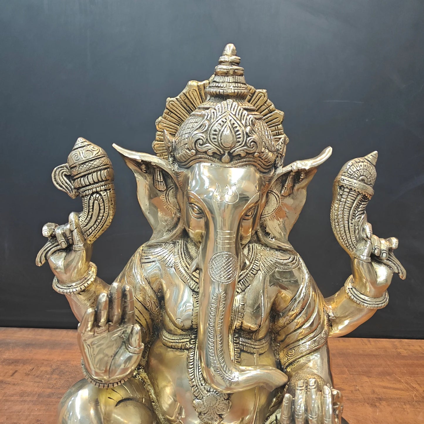 Brassaura® Handcrafted Brass Lord Ganesha Idol | Premium Ganpati Statue for Home Temple, Living Room & Office Décor | 21 Inches | 26 Kg