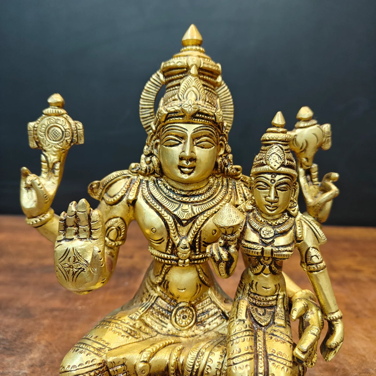 Brassaura® Handmade Brass Lakshmi Narayan Idol | Laxmi Vishnu Murti for Home Temple, Pooja Room & Spiritual Décor | Height 9 Inches | 4 Kg