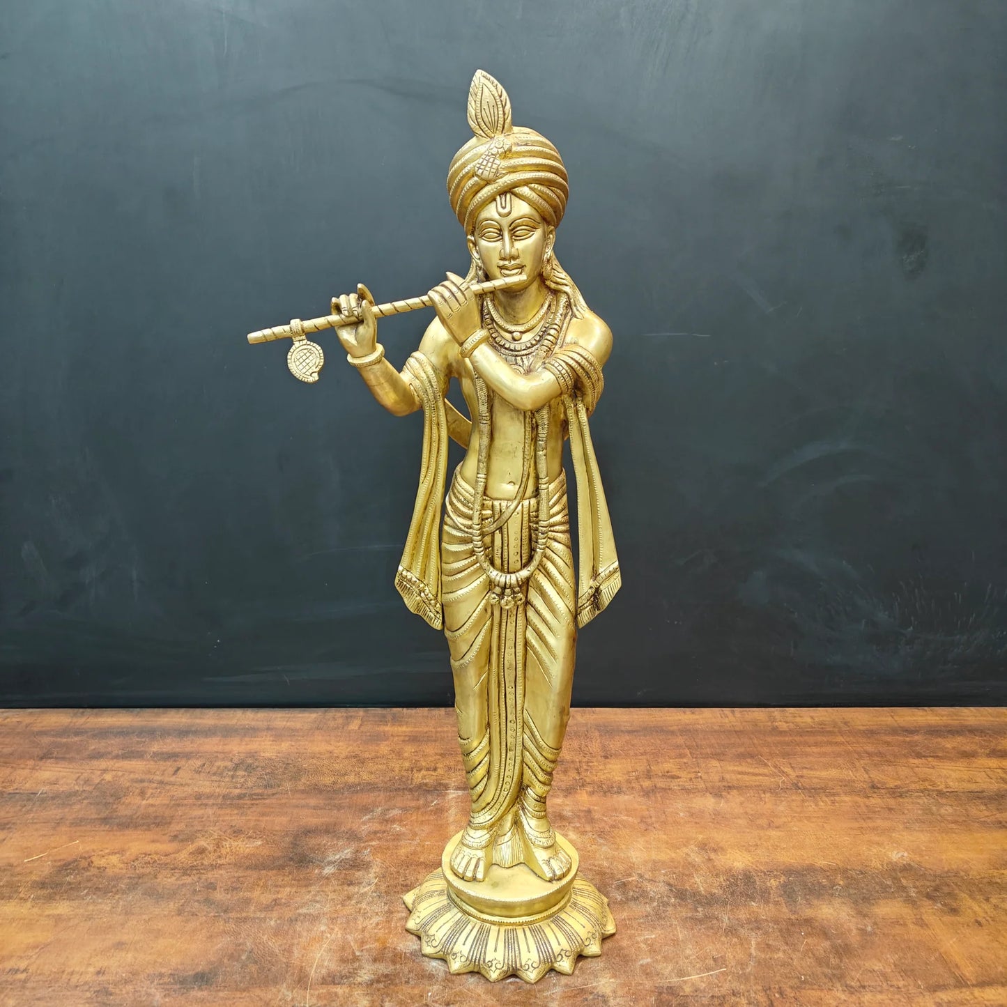 ब्रासोरा® वृंदावन वेणुगोपाल कृष्ण पीतल की प्रतिमा मोर के साथ | एंटीक नीला और सुनहरा रंग | ऊँचाई 20 इंच